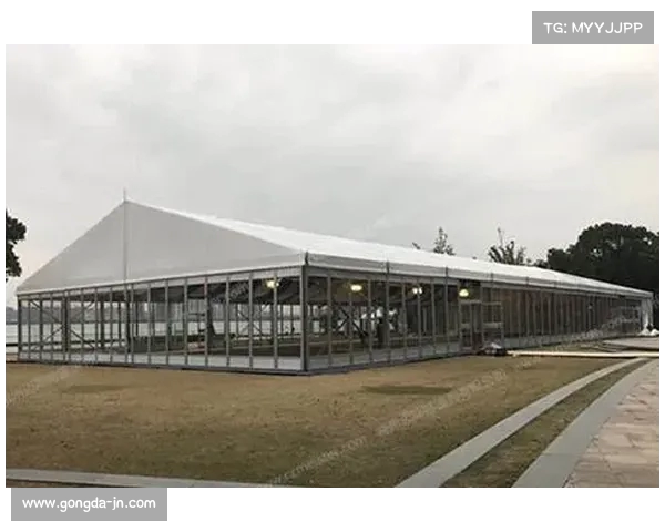国安基地为应对大风极端天气已拆除篷房所有设施仅留框架